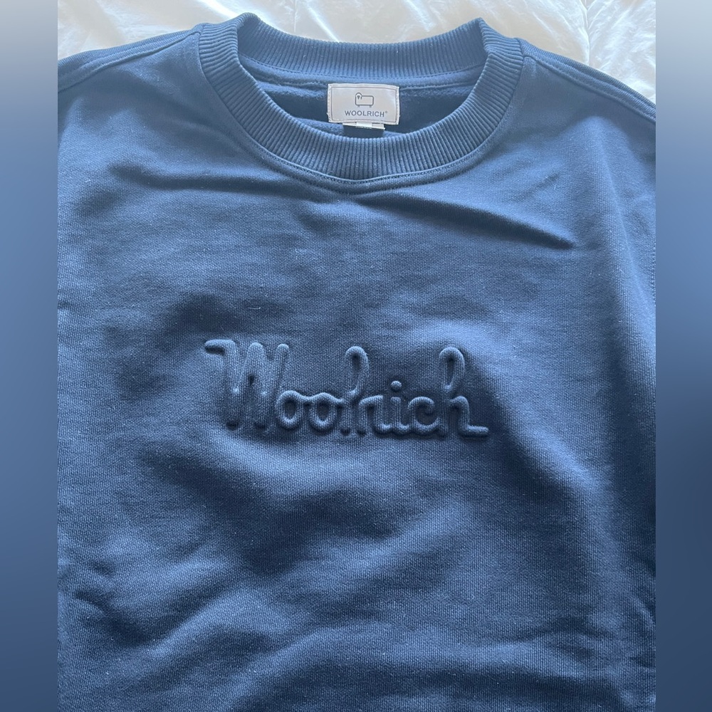 NWOT, medium, navy, Woolrich Crewneck
